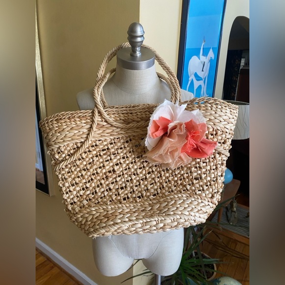J. Crew Handbags - j. crew woven straw summer tote bag with flower accent